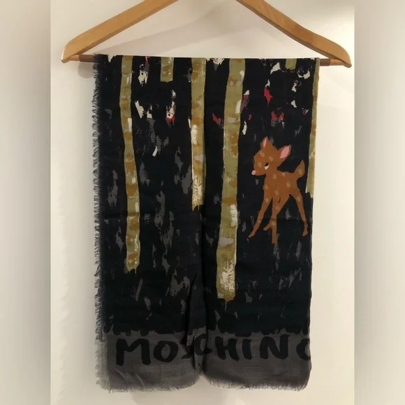 Moschino Scarf - Olive Oil & The Wolf - Picture 2 of 5